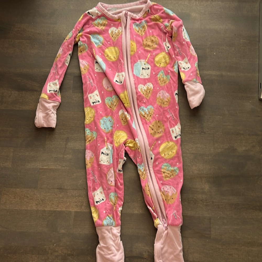 Little sleepies cookies and milk pajamas, 3-6 months